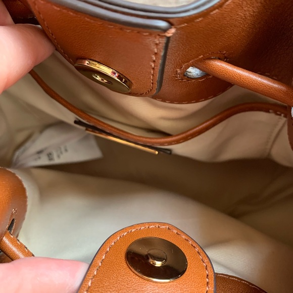 NWOT Ralph Lauren Tan Leather Crossbody Purse Bucket Bag Drawstring Fashion - Picture 5 of 7